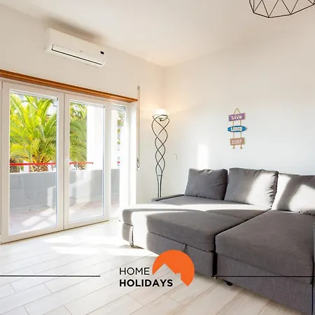 #193 Luxury Ocean View By Holidays Apartment *